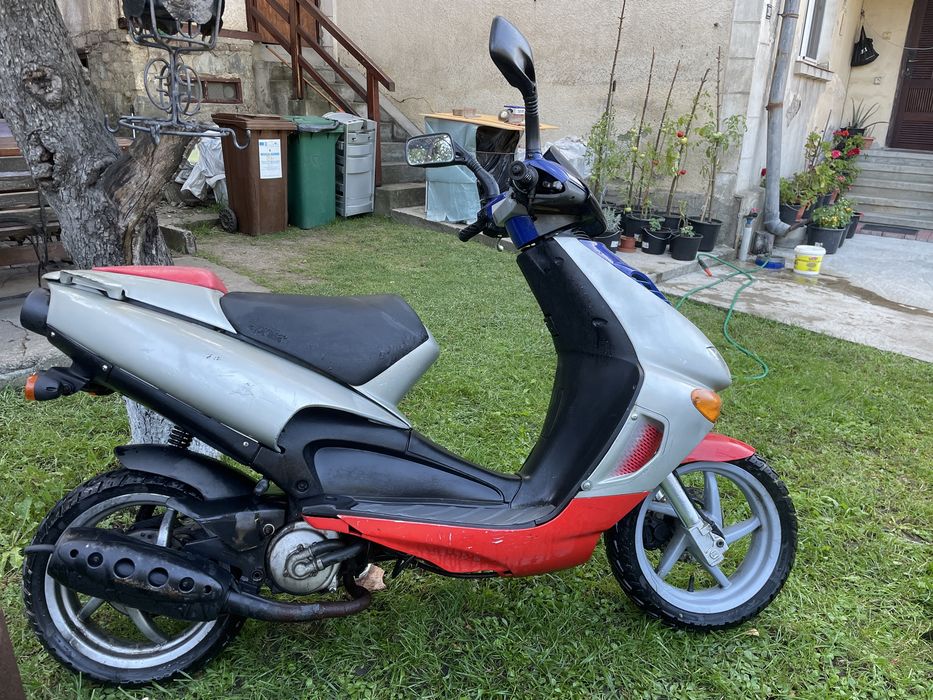 Aprilia sr50 scooter