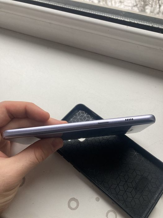 Samsung A8 продается