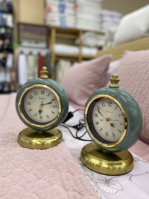 Часы мраморный (Armens)-в отличном состоянии