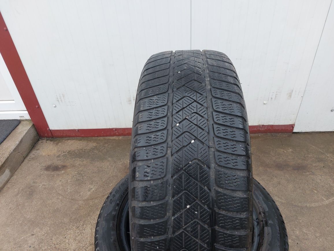 150 lei bucata! Doua anvelope RUNFLAT M+S/IARNA 245 50 19 Pirelli 2020