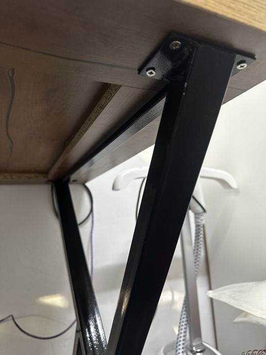 Стол компьютерный