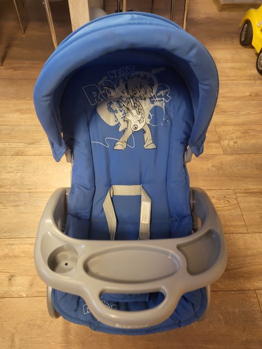 Шеслонг и стол за хранене