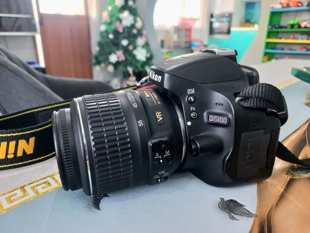 NIKON D5100 nikon