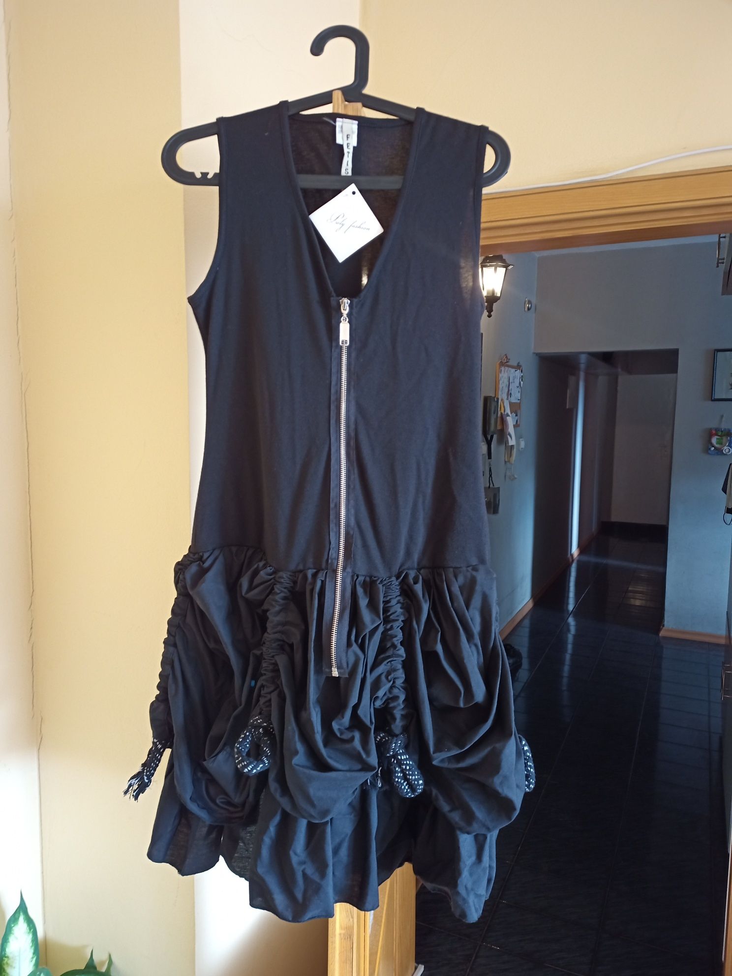 Черна рокля на Fetish