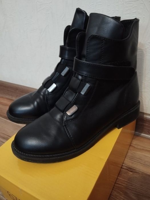 Продам сапоги 37 размера