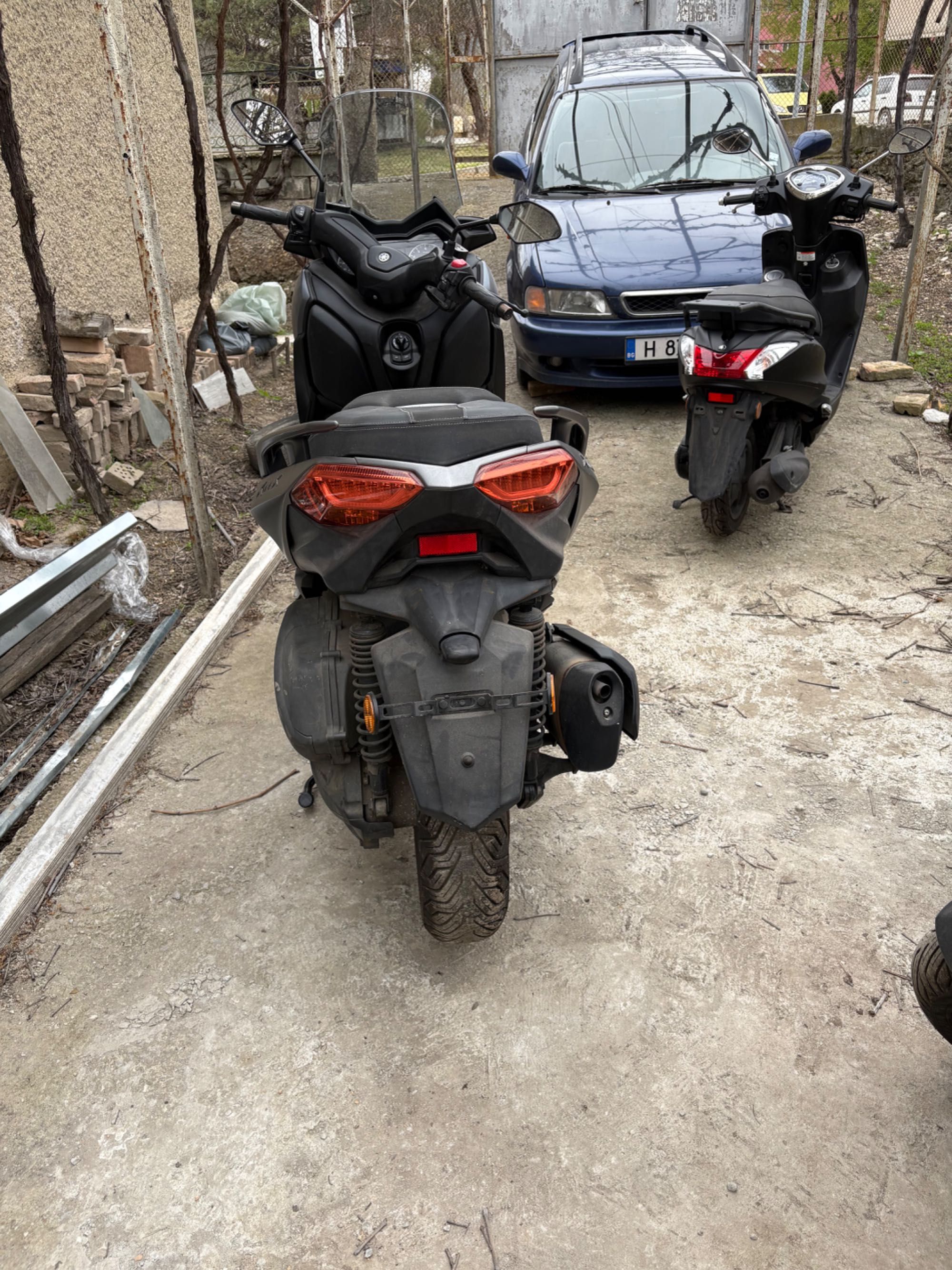 Yamaha Xmax 125,300