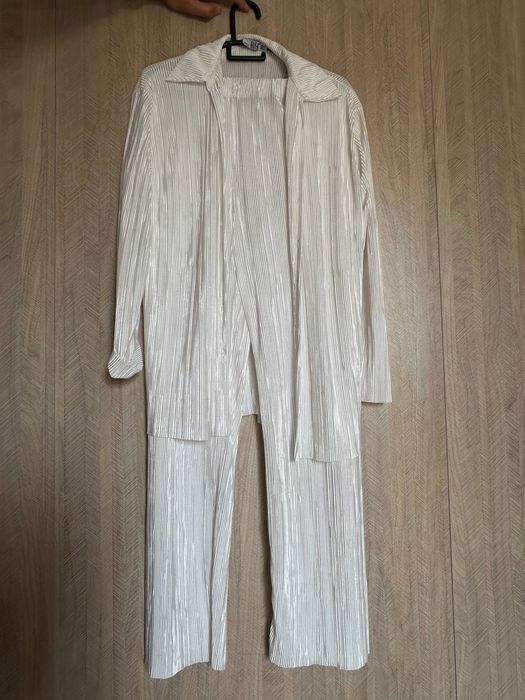 Продам женскую одежду