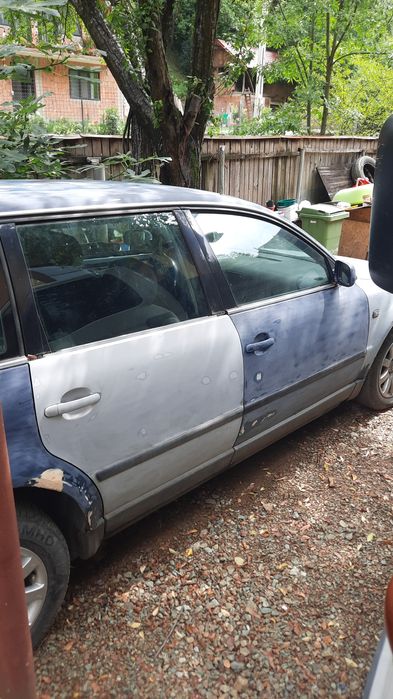 Vand vw passat intreg pentru dezmembrari