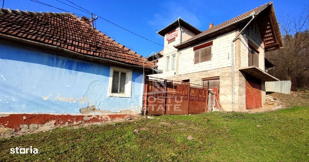 Casa de vanzare 9 incaperi,  vedere panoramica, Sebis