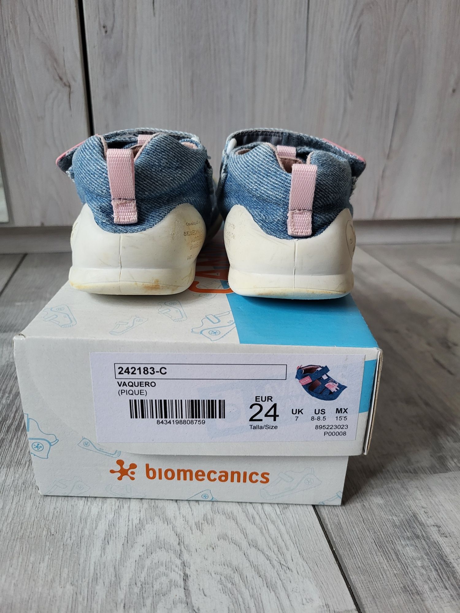 Biomecanics Сандали 24 номер