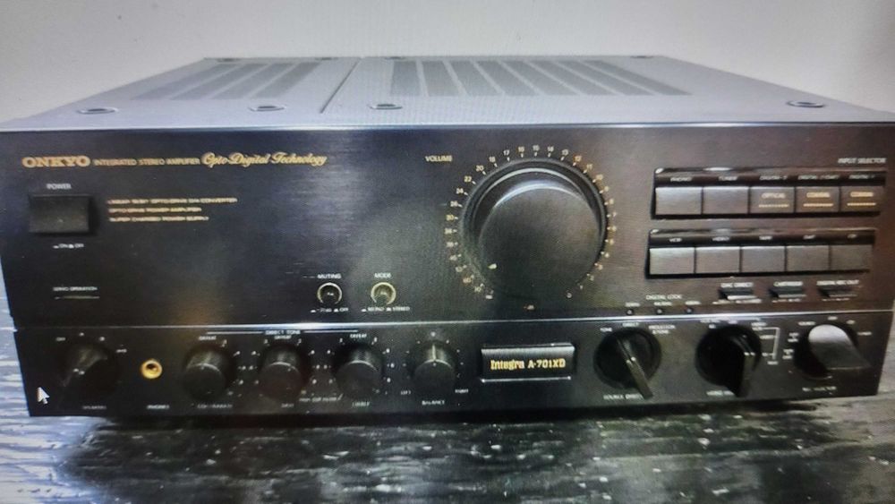 Усилитель ONKYO Integra A-701XD