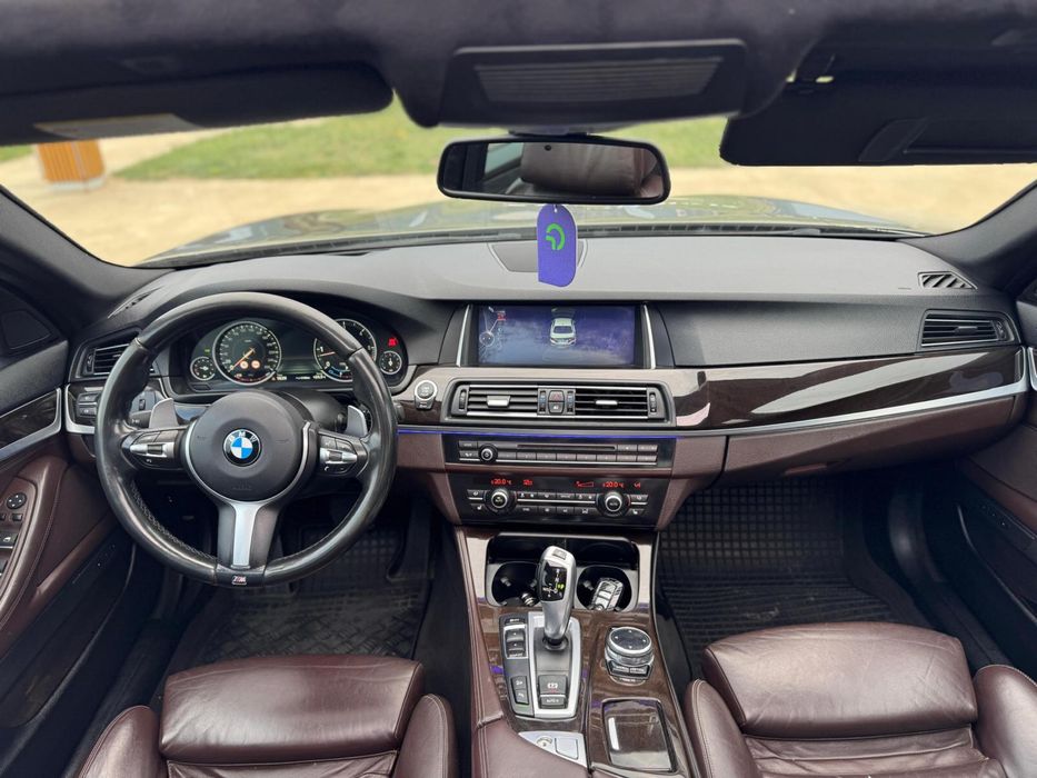 BMW F10/Pachet M/Trapa/Automata/313c/led