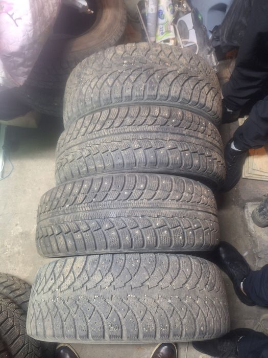 Продам зимние шины