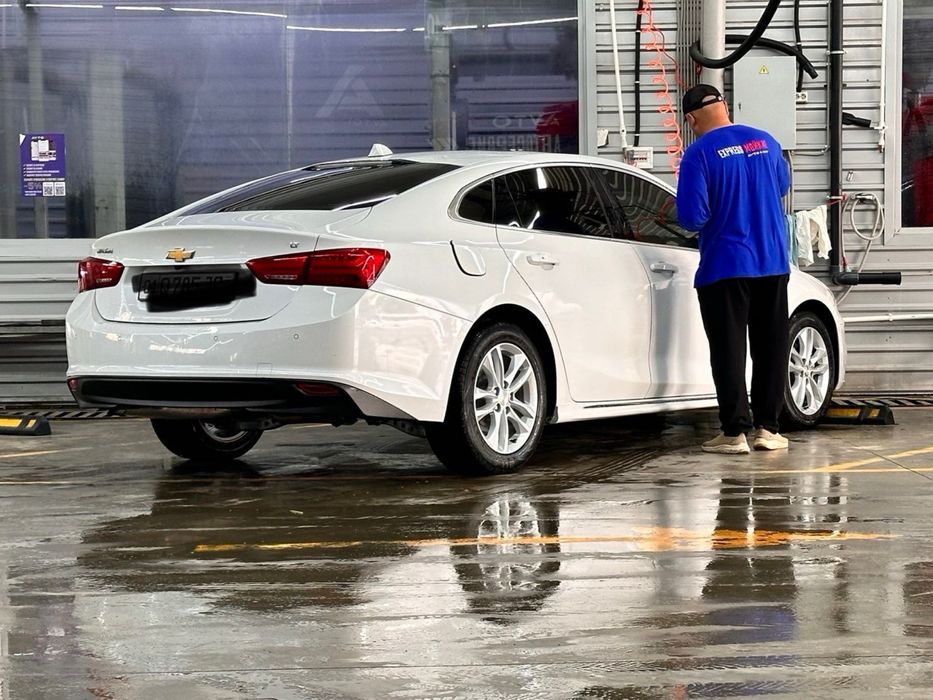 Malibu 2 atmasferni 2.4 73 ming prabeg  kraskasi top toza bolishi 21$