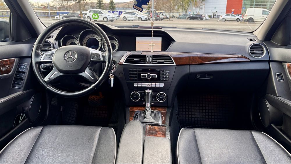 Mercedes-Benz C Class Avantgarde 2.2 170 CP 2012