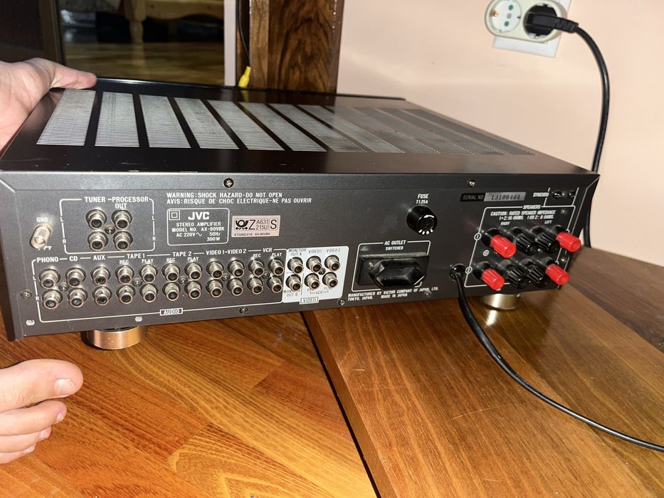 Vand  stație jvc ax 90