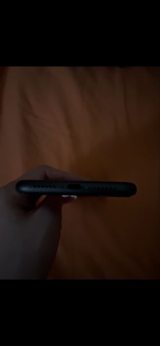 Продаю Айфонн 11