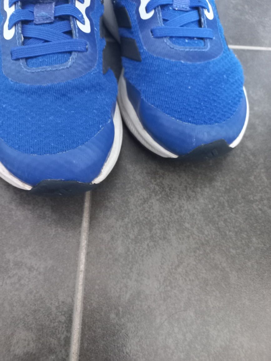 Adidas размер 33