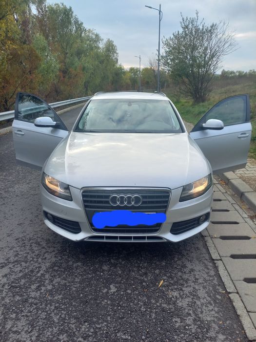 Vând sau schimb cu mcv sau doker Audi  a4 2011 prețul este pentru chas