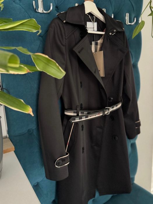 Trenci burberry marimea M