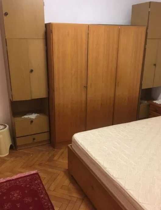 Дава се под наем Едностаен апартамент в Пловдив, Център - 27 кв.м за 122.4 € - Снимка #1