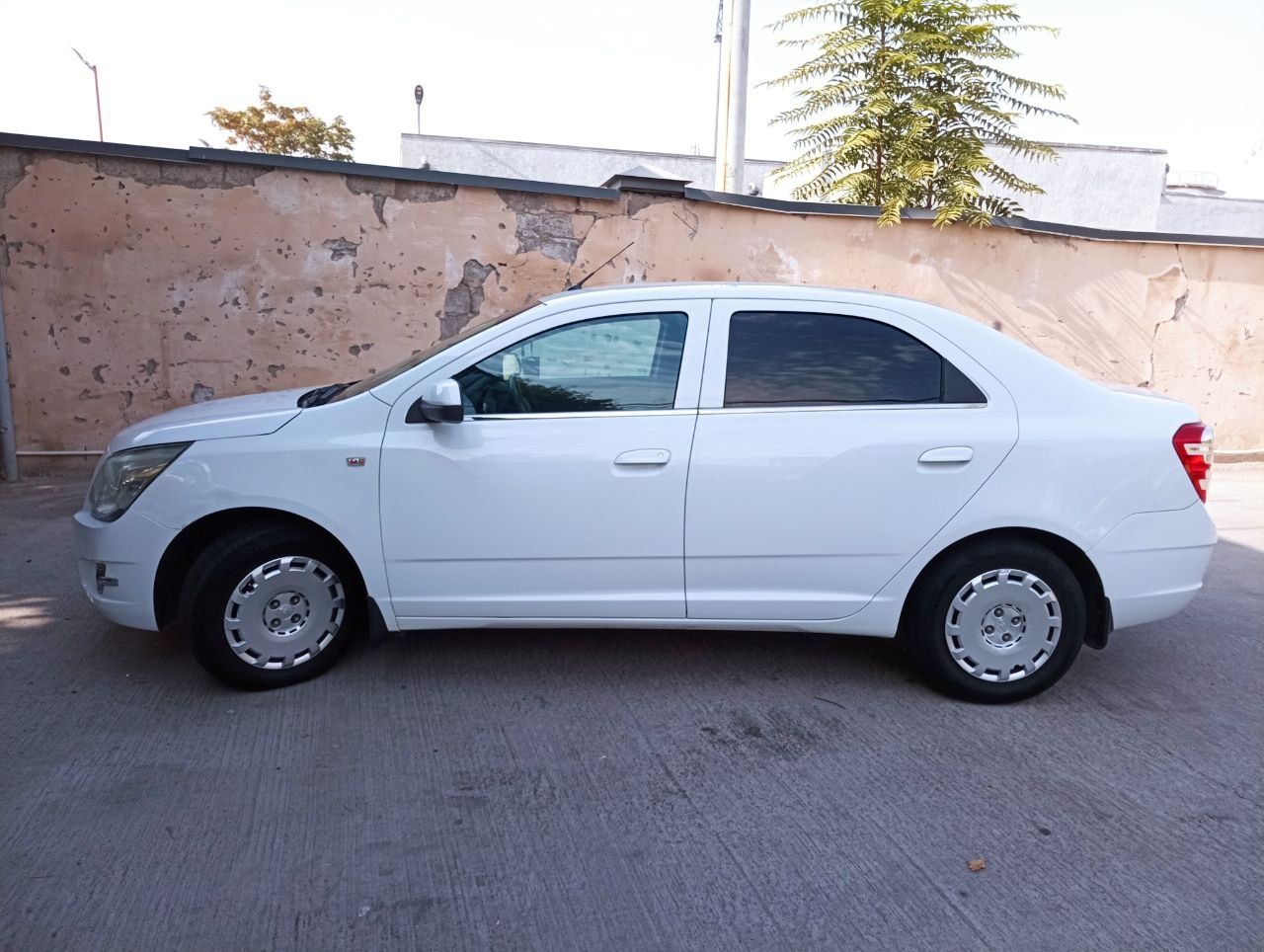 Cobalt 2013 sotiladi srochni