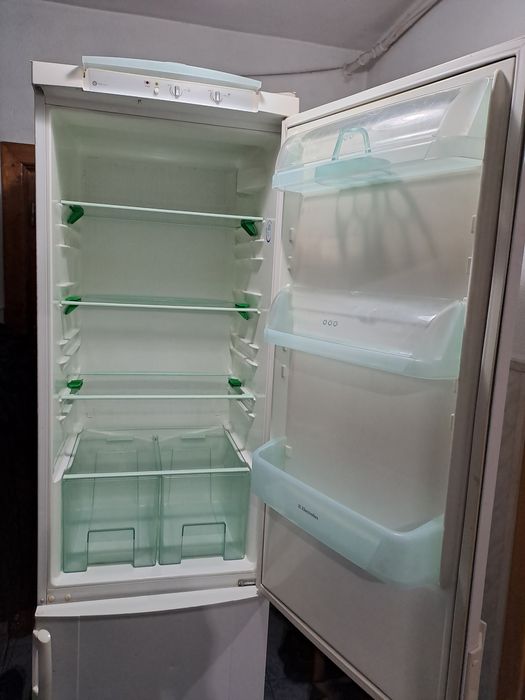 Vind Combina frigorifica Electrolux