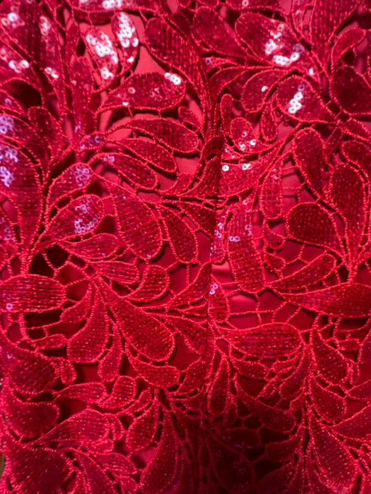 Платье вечернее, красного оттенка