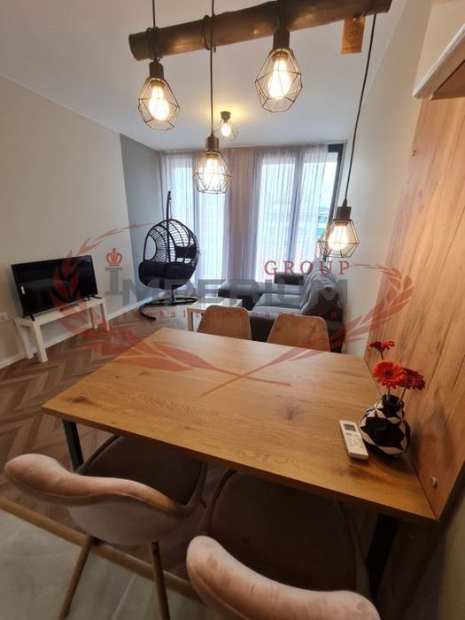 Дава се под наем Двустаен апартамент в Варна, Център - 55 кв.м за 918 € - Снимка #4