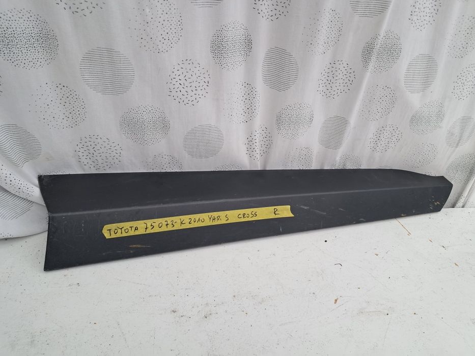 Лайсна врата TOYOTA Yaris Cross