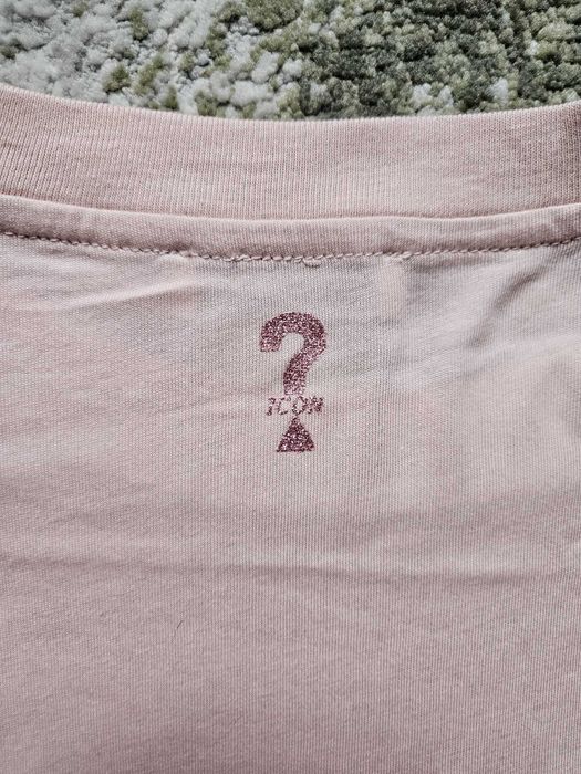 Tricou Guess roz, marimea L pentru femei.