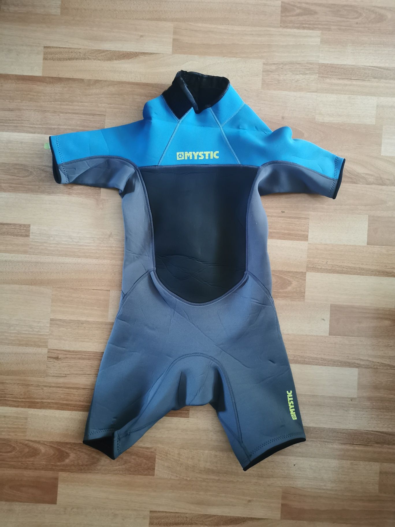 Combinezon surf Mystic junior 146(9 ani)