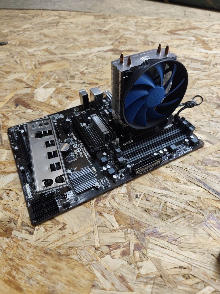 Плата, проц. 6ядер. AMD FX6330+Gigabyte GA970A.