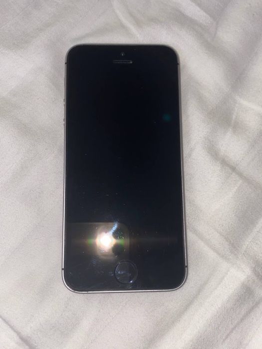продам iphone se