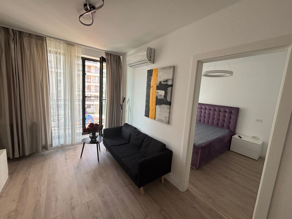 Inchiriez studio cu 2 camere + loc de parcare subteran Tomis Park