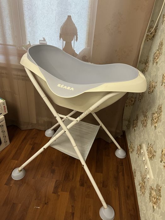 Ванночка beaba с подставкой изготовитель франция