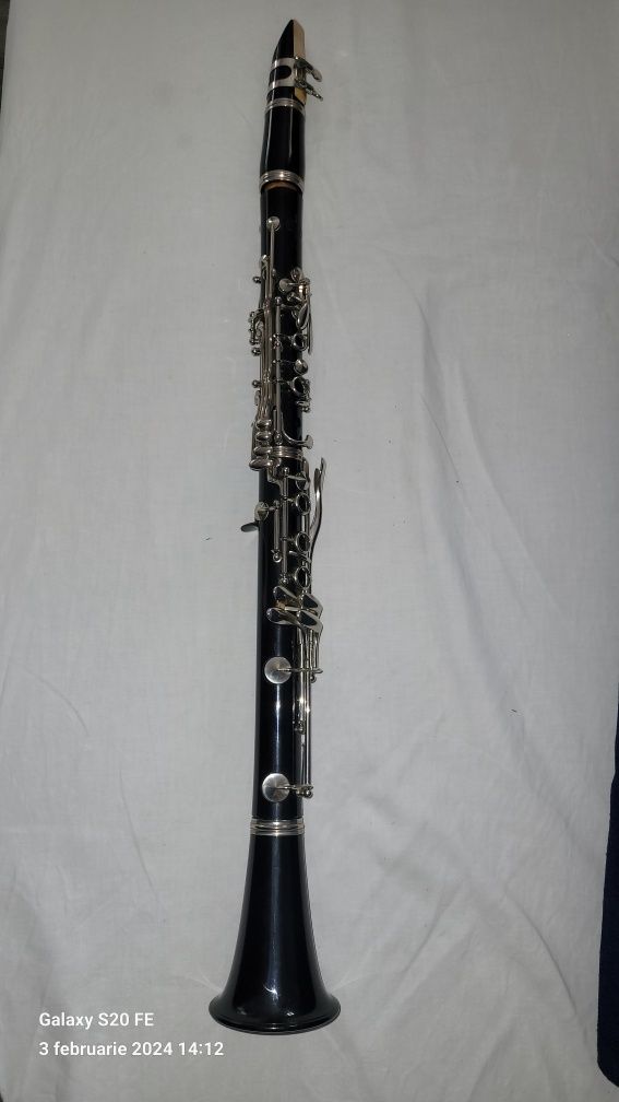 Vând clarinet Buffet Crampon Paris B12