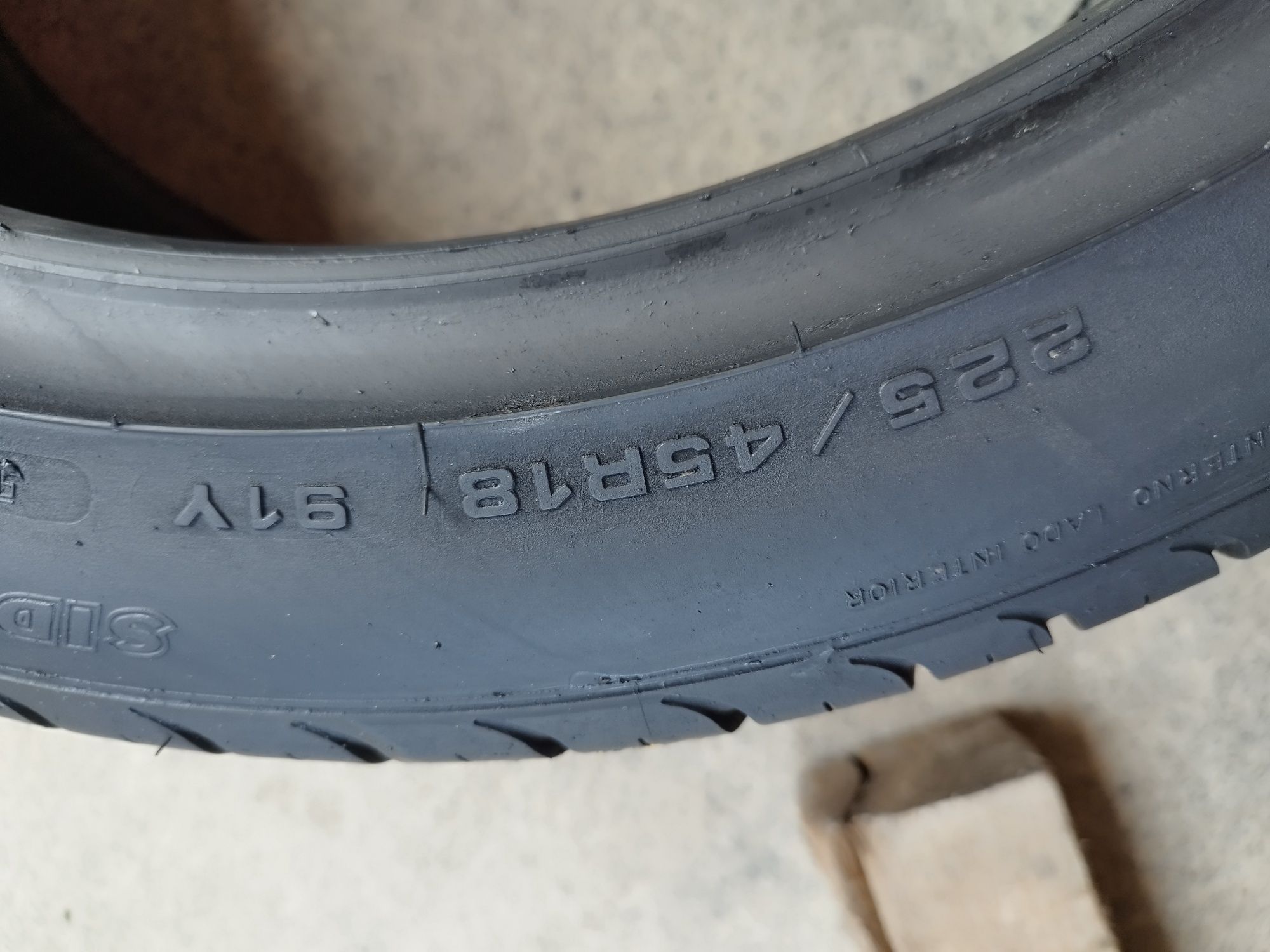 4 anvelope RFT Goodyear EfficientGrp 225/45/18,dot 2018