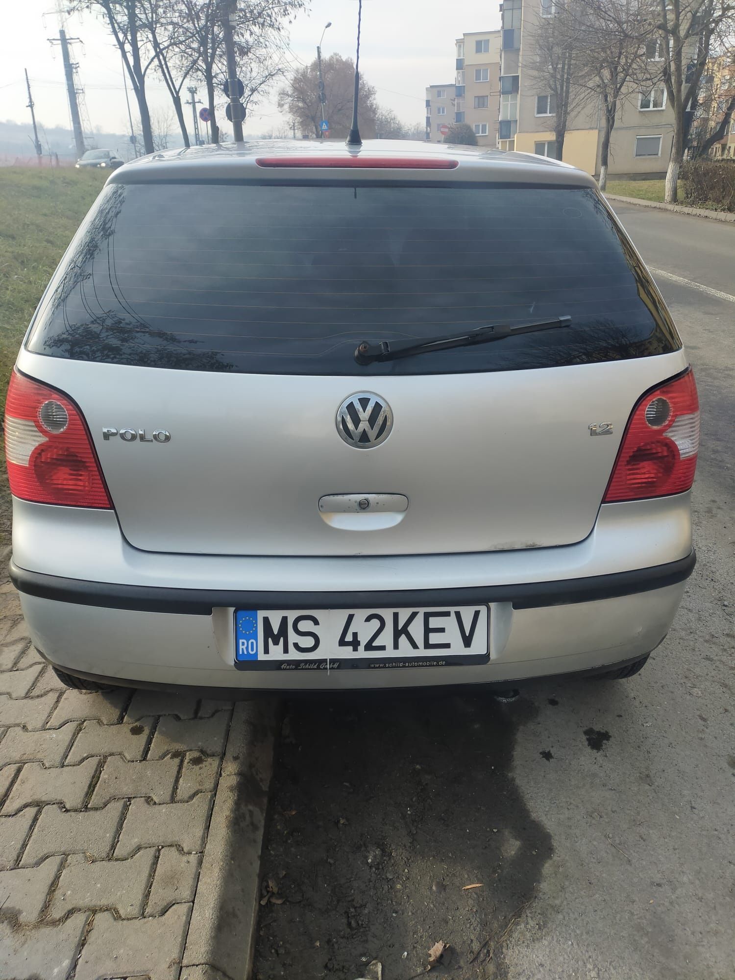 Vând Volkswagen Polo