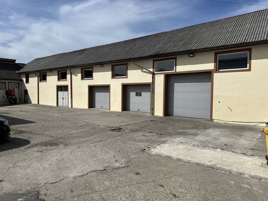 Inchiriez Hala (dotata service auto ) Bd. Bucuresti 55 Baia Mare