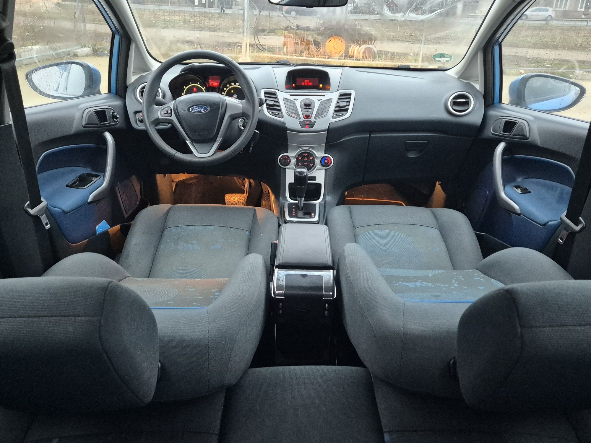 Ford fiesta 1.4 benzina AUTOMAT