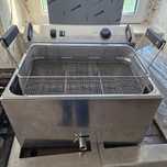 Friteuza dubla inox,  electrica sau gaz, cu robinet scurgere