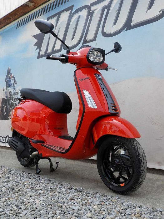 Lichidare Scuter Vespa Sprint S 50 2024  | Rate | Leasing