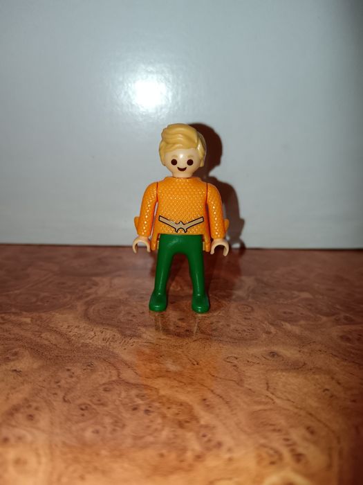 Kinder Surprise DC Playmobil фигурка Aquaman
