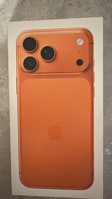 Семнадцатый про Макс 1 тб