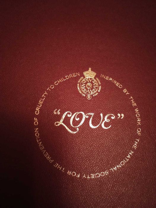 Vand farfurie Craciun Love din portelan englezesc superior