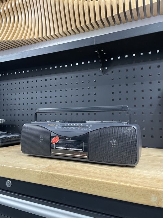Boombox radio casetofon sharp qt 260 functional