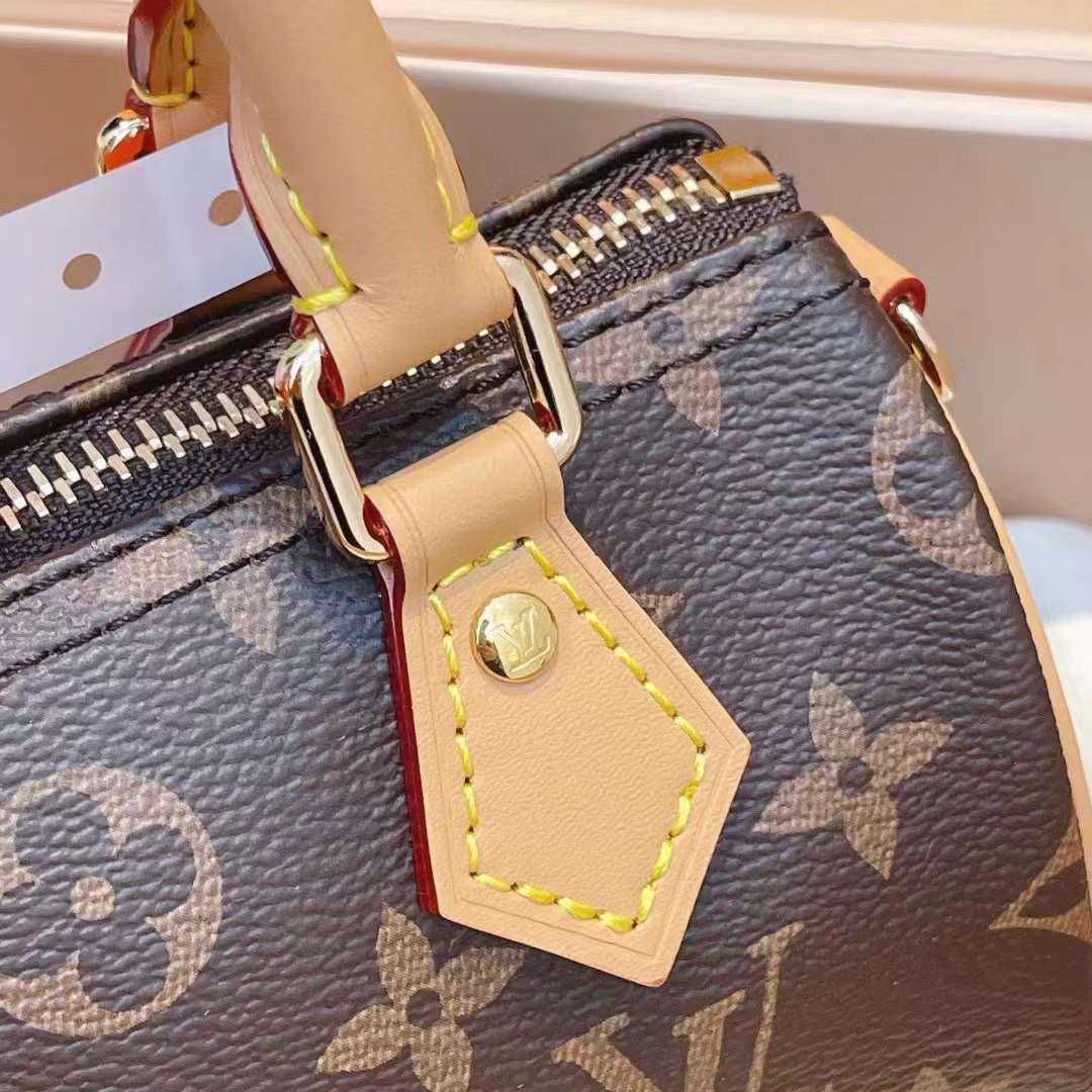 Geanta de mana dama Louis Vuitton LV