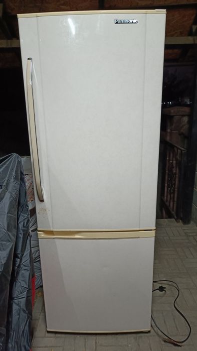 Холодильник на запчасти Panasonic