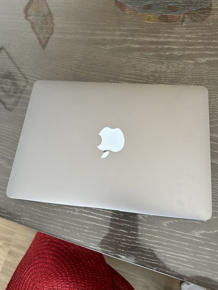 MacBook Air продам